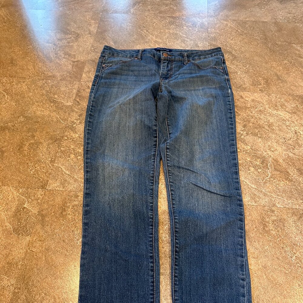 Bandolino Karyn Boyfriend Straight Leg Medium Wash Jeans Size 4